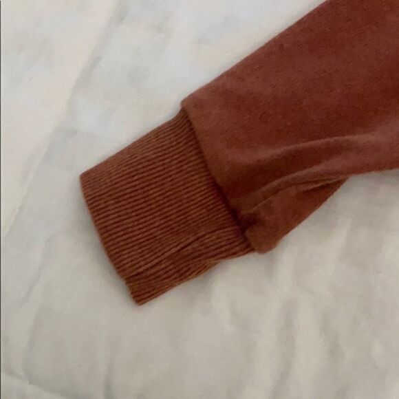 Modern Lux cropped graphic sweatshirt size XS - Picture 5 of 9